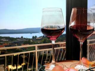 Гостевой дом Guest House Russian Home Тиват Двухместный номер с 1 кроватью и балконом, вид на море-5