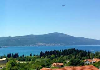 Гостевой дом Guest House Russian Home Тиват Двухместный номер с 2 отдельными кроватями и видом на море-4